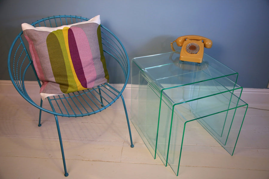 Acrylic Tables Remain OnTrend for Spring 2021